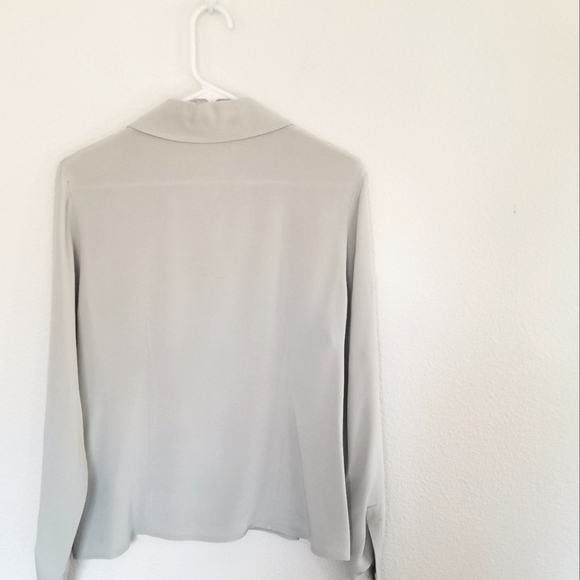 Lands' End 100% silk blouse long sleeve shell buttons size 10 light sea foam - Picture 2 of 8